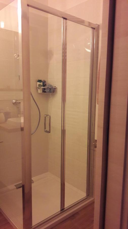 Liliom Apartment With Free Parking Space Βουδαπέστη Εξωτερικό φωτογραφία